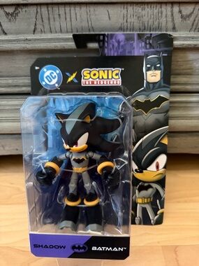 Sonic the Hedgehog x DC Shadow Batman Action Figure - Black & Gray